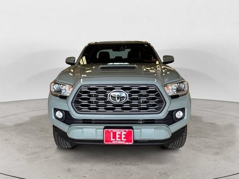 Used 2022 Toyota Tacoma TRD Sport w/ Technology Package AWD/4WD image 9