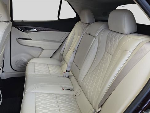 Used 2023 Buick Envision Avenir image 15