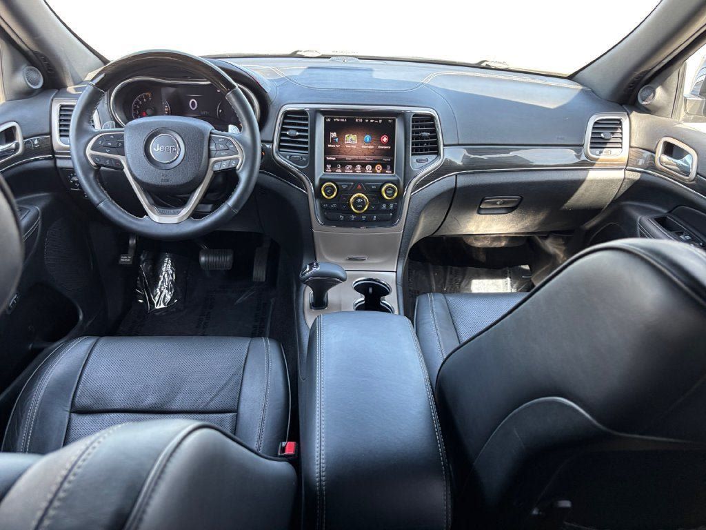 Used 2014 Jeep Grand Cherokee Overland w/ Advanced Technology Group RWD image 12