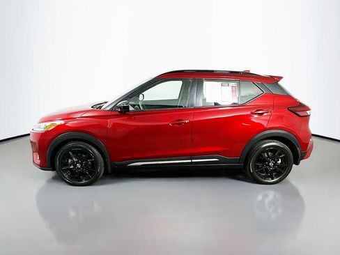 Used 2022 Nissan Kicks SR w/ Premium Package image 5
