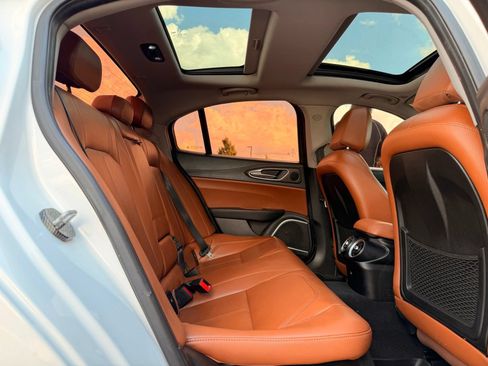 Used 2017 Alfa Romeo Giulia Ti RWD image 28