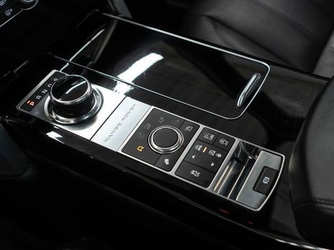 Used 2017 Land Rover Range Rover HSE image 30