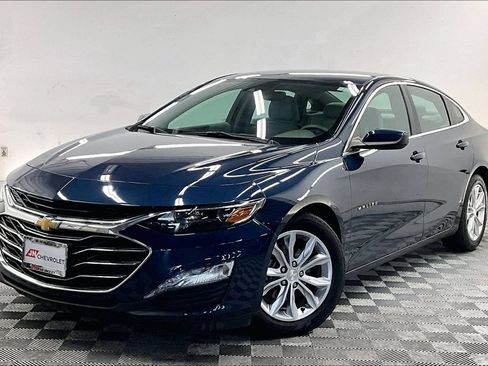 Used 2021 Chevrolet Malibu LT FWD image 1