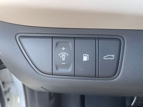 Used 2022 Genesis G70 3.3T w/ Sport Advanced Package image 20