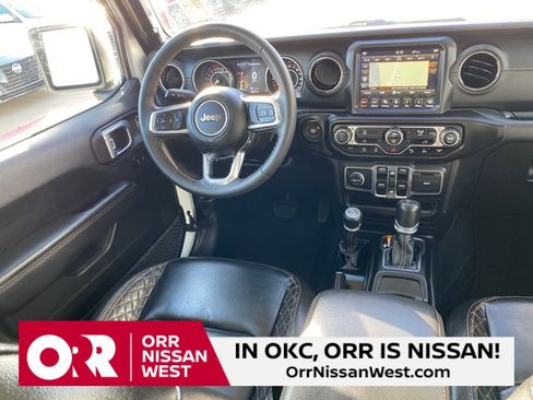 Used 2023 Jeep Gladiator Overland image 20