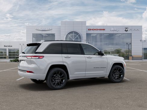 New 2026 Jeep Grand Cherokee Limited image 30