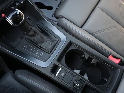 Used 2020 Audi Q3 2.0T Prestige image 29