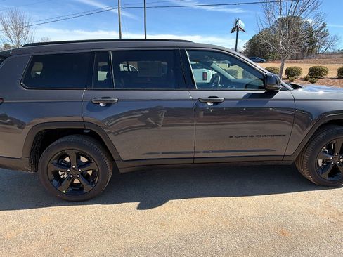 New 2026 Jeep Grand Cherokee L Limited image 7