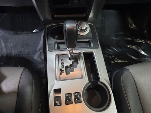 Certified 2024 Toyota 4Runner SR5 Premium image 22