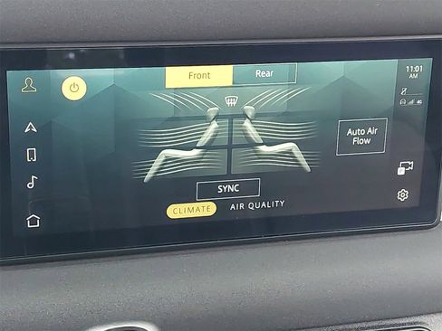 Used 2023 Land Rover Defender 110 X-Dynamic SE image 29