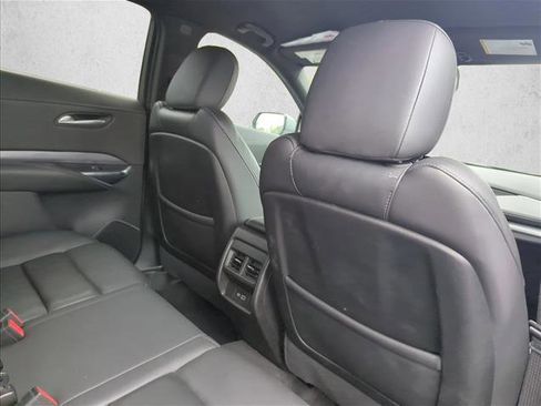 Used 2024 Cadillac XT4 Premium Luxury image 29