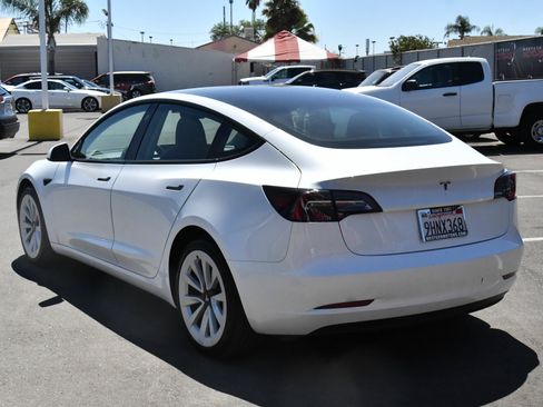 Used 2023 Tesla Model 3 Standard Range RWD image 6