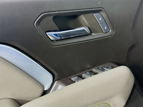 Used 2024 Chevrolet Colorado ZR2 w/ Safety Package image 19