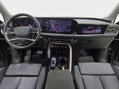 Used 2025 Audi Q5 Prestige AWD/4WD image 10