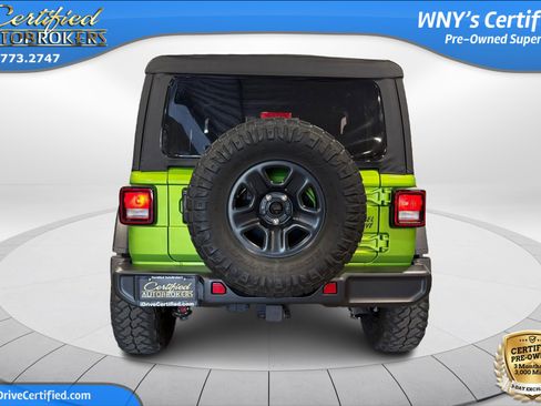 Used 2025 Jeep Wrangler Sport AWD/4WD image 7