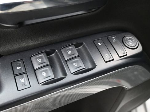 Used 2018 Chevrolet Silverado 1500 LT w/ All Star Edition image 3