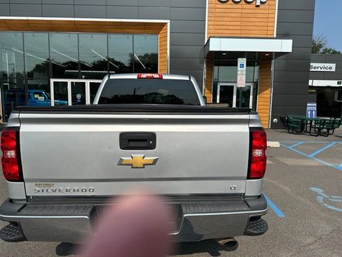 Used 2018 Chevrolet Silverado 2500 LT w/ LT Convenience Package AWD/4WD image 5