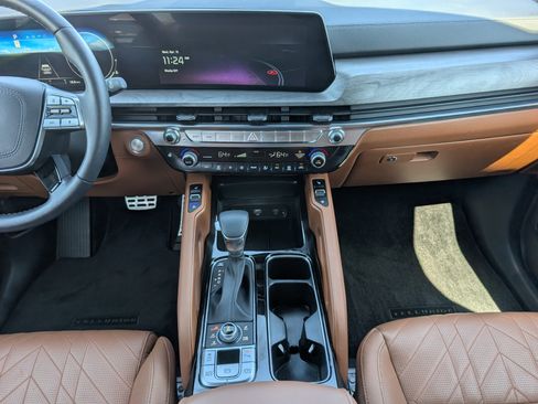 Used 2024 Kia Telluride SX X-Pro image 7