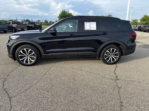 Used 2020 Ford Explorer ST w/ Premium Technology Package AWD/4WD image 3
