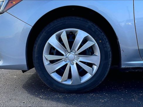 Used 2017 Subaru Impreza 2.0i image 10