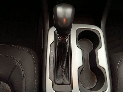 Used 2022 Chevrolet Colorado ZR2 image 15