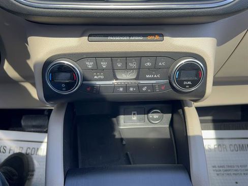 Used 2020 Ford Escape Titanium w/ Titanium Premium Package 2.0 image 21