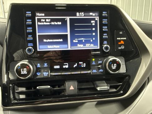 Used 2020 Toyota Highlander L AWD/4WD image 27