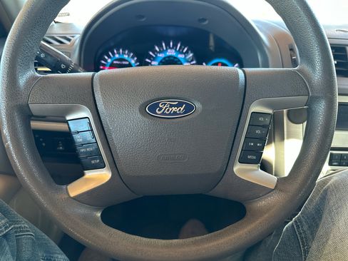 Used 2012 Ford Fusion SE image 40