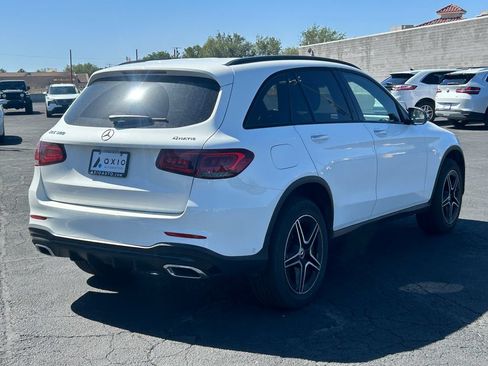 Used 2022 Mercedes-Benz GLC 300 4MATIC image 3
