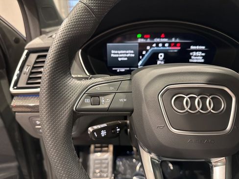 Used 2025 Audi SQ5 Prestige image 35