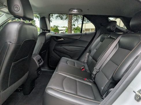 Used 2020 Chevrolet Equinox Premier FWD image 17