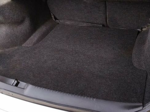 Used 2015 Chrysler 300 Limited w/ Driver Convenience Group image 10