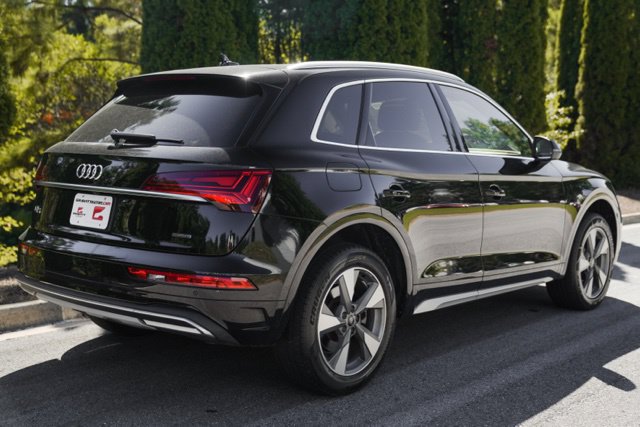 Used 2023 Audi Q5 2.0T Premium Plus w/ Premium Plus Package AWD/4WD image 12