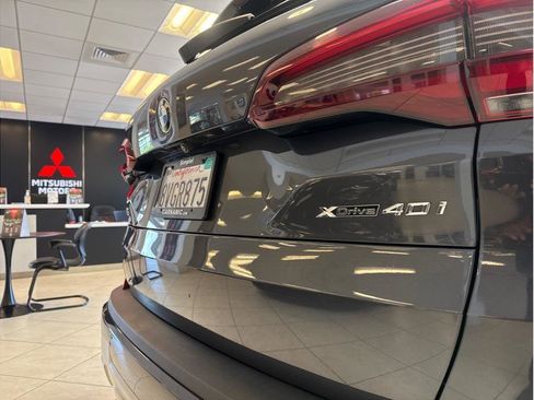 Used 2021 BMW X5 xDrive40i w/ Premium Package AWD/4WD image 42