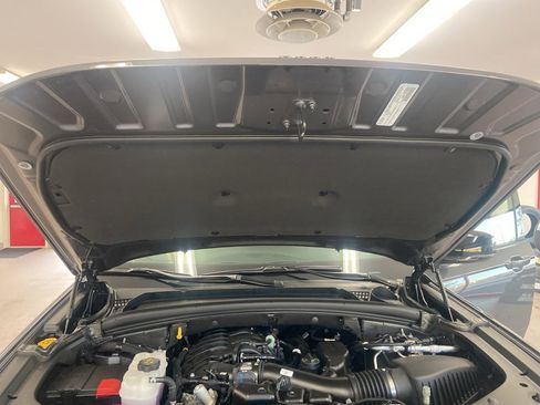 New 2025 Jeep Grand Cherokee Altitude image 19