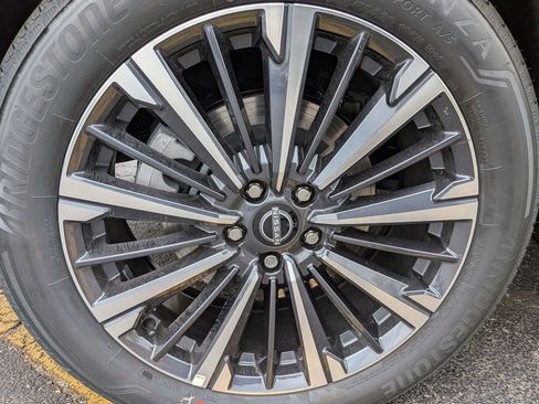 New 2026 Nissan Pathfinder Platinum AWD/4WD image 29