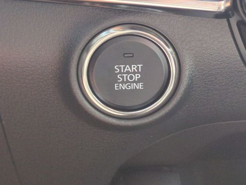 New 2025 MAZDA MAZDA3 Hatchback w/Premium Plus Pkg image 27