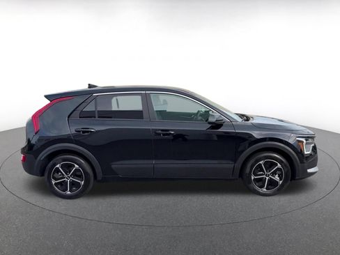 Used 2026 Kia Niro LX FWD image 16