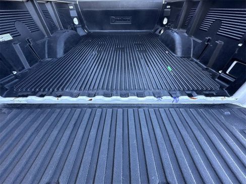 Used 2024 Chevrolet Silverado 2500 LT image 17