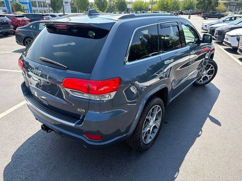 Used 2019 Jeep Grand Cherokee Overland AWD/4WD image 5