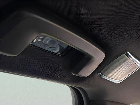 New 2026 Cadillac Vistiq Sport image 22