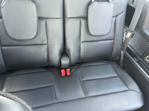 Used 2022 Ford Explorer XLT w/ Equipment Group 202A AWD/4WD image 43