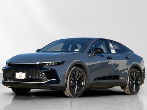 New 2026 Toyota Crown Nightshade image 7