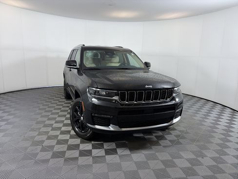 Used 2022 Jeep Grand Cherokee L Limited image 1