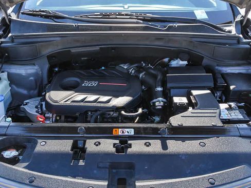 Used 2018 Hyundai Santa Fe Sport image 27