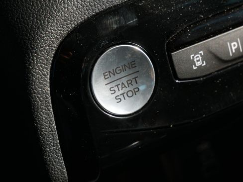 Certified 2024 Ford Escape Platinum AWD/4WD image 31