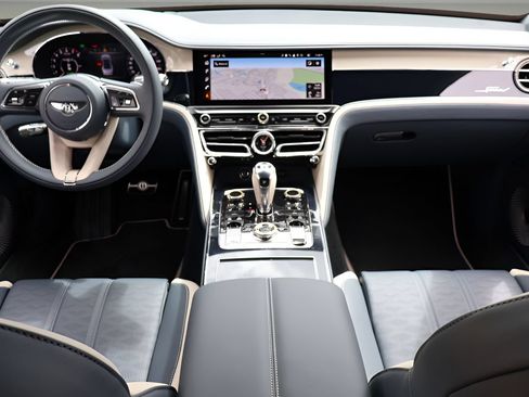 New 2026 Bentley Flying Spur Plug-In Hybrid AWD/4WD image 4
