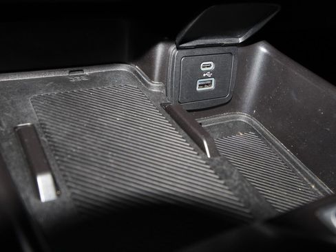 Used 2025 Ford Bronco Outer Banks AWD/4WD image 19