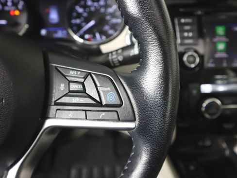 Used 2022 Nissan Rogue Sport SL w/ Premium Package image 13