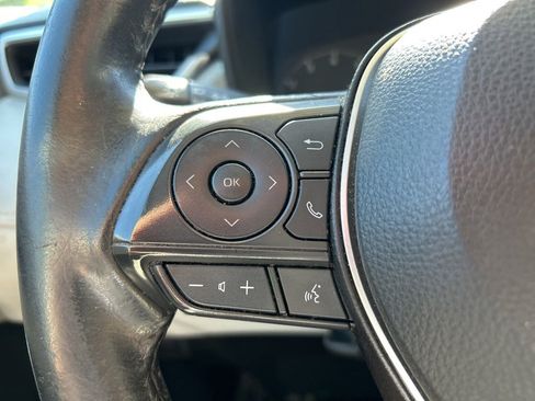 Used 2023 Toyota Corolla Cross LE image 19